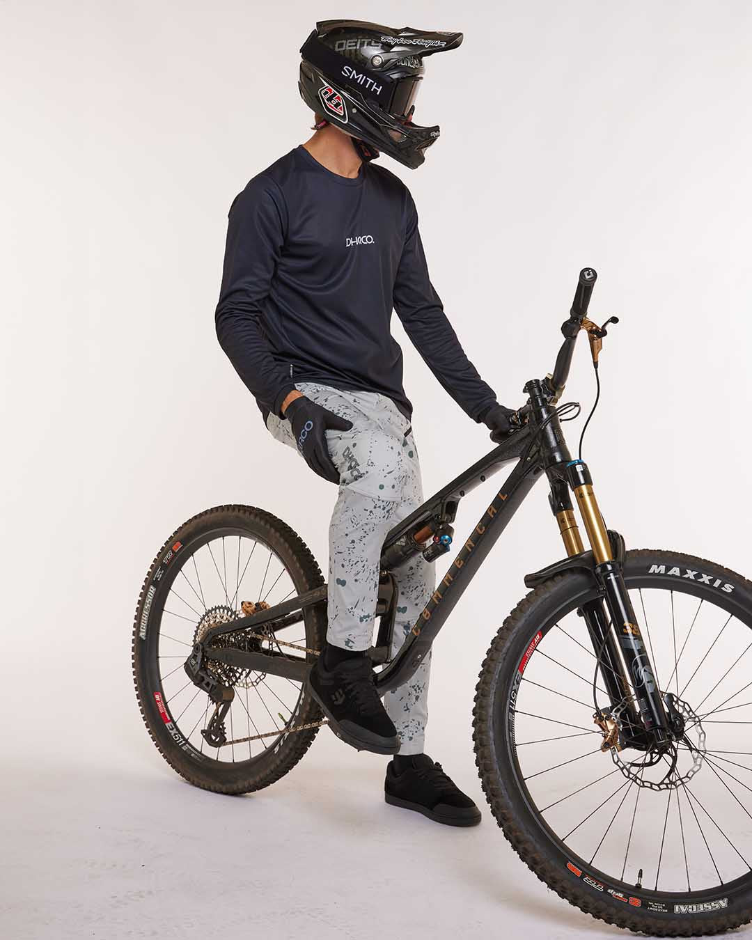 Mens Gravity Pants | Cookies and Cream
