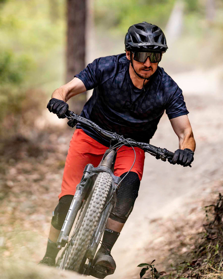 Mens Gravity Shorts | Flare