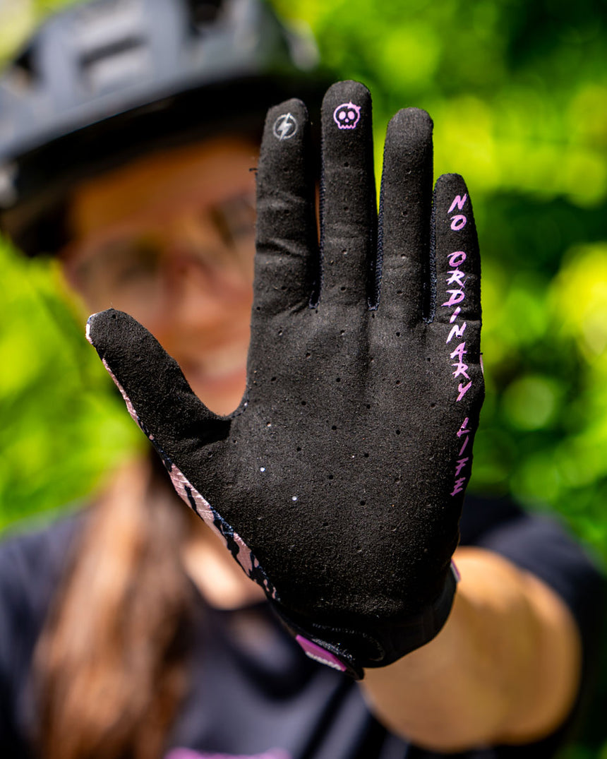 Womens Gravity Gloves | Ambush