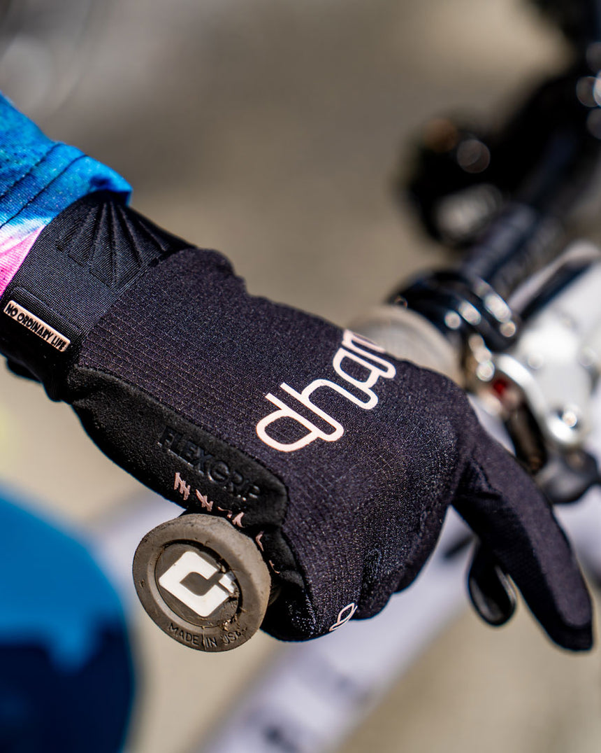 Womens Gravity Gloves | Black