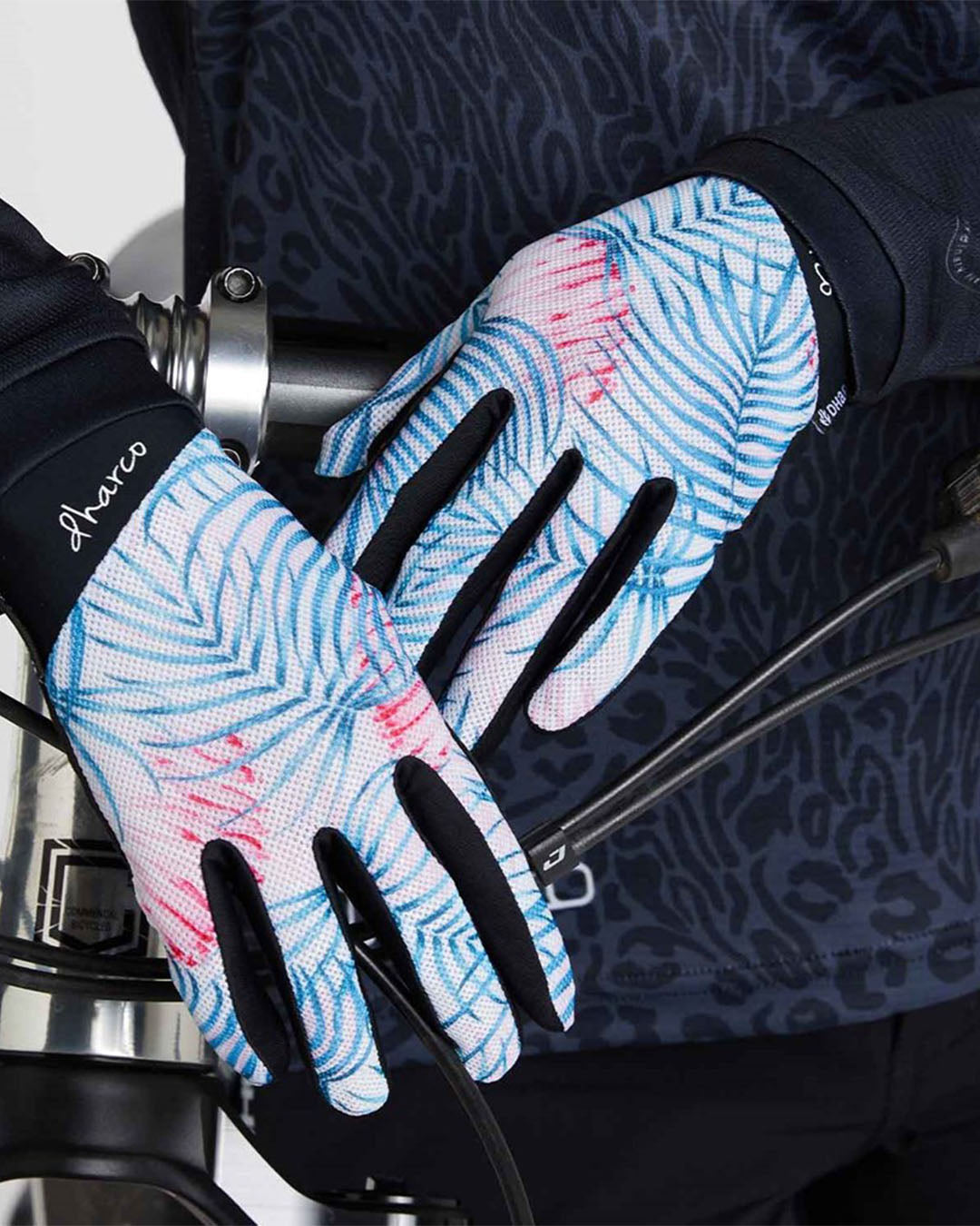 Summer gloves deals