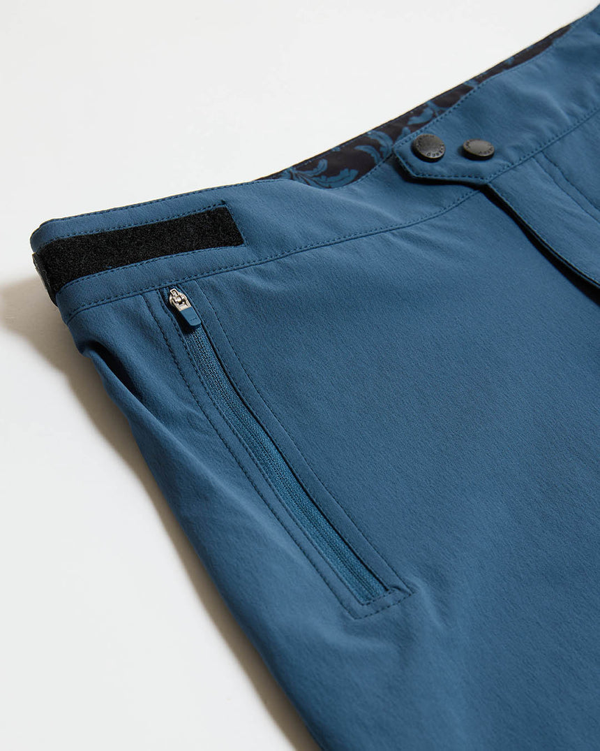 Womens Gravity Shorts | Maverick