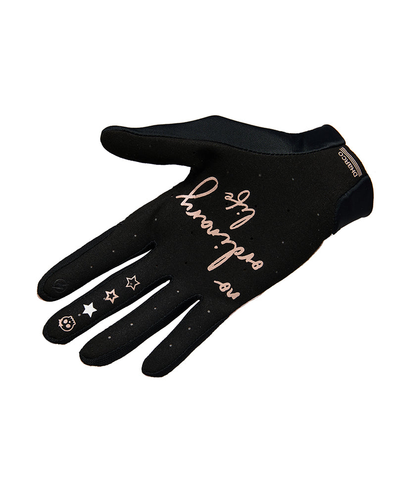 Womens Trail Glove | Priscilla